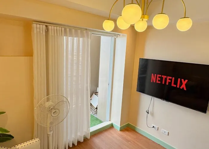 Apartamento Queen Bed With 1 Bedroom Near Ayala Mall Cloverleaf Balintawak *